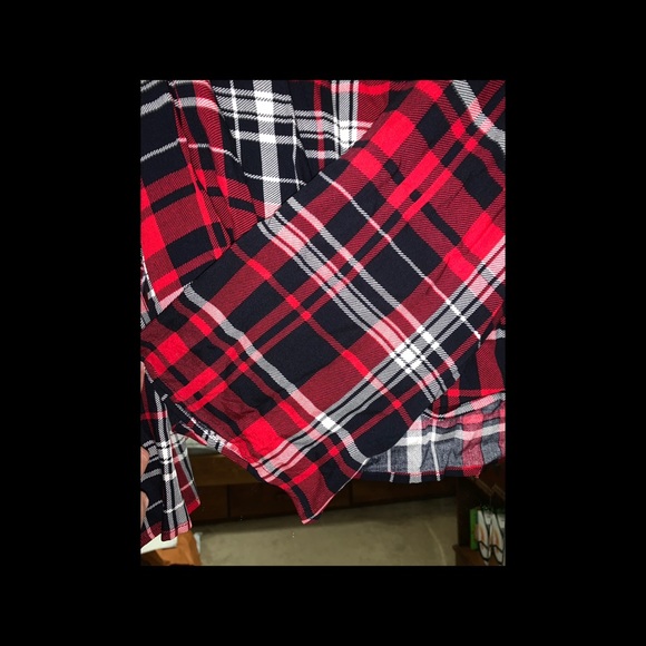 Chatham Square Top from Vestique Boutique - Picture 2 of 3